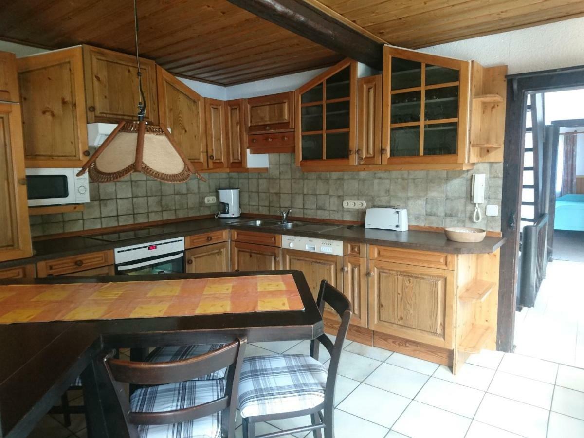 Fachwerkhaus In D 63667 Nidda Fuer 8 Bis 12 Personen Apartment Exterior photo